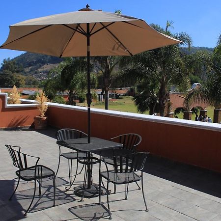 Hotel Meson Del Puente Acámbaro Dış mekan fotoğraf