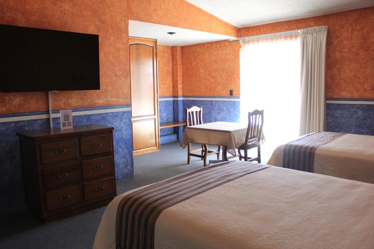 Hotel Meson Del Puente Acámbaro Dış mekan fotoğraf