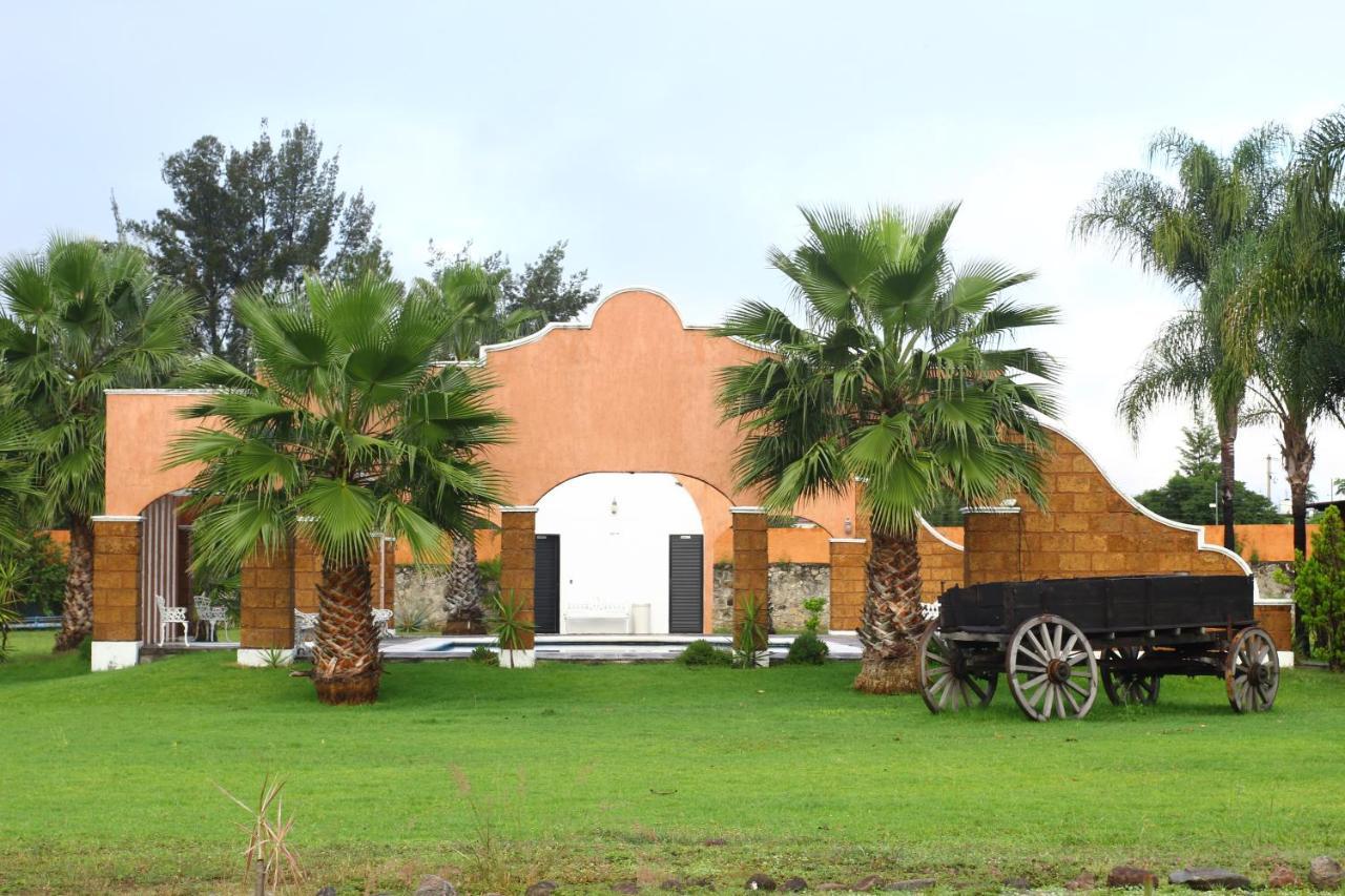 Hotel Meson Del Puente Acámbaro Dış mekan fotoğraf